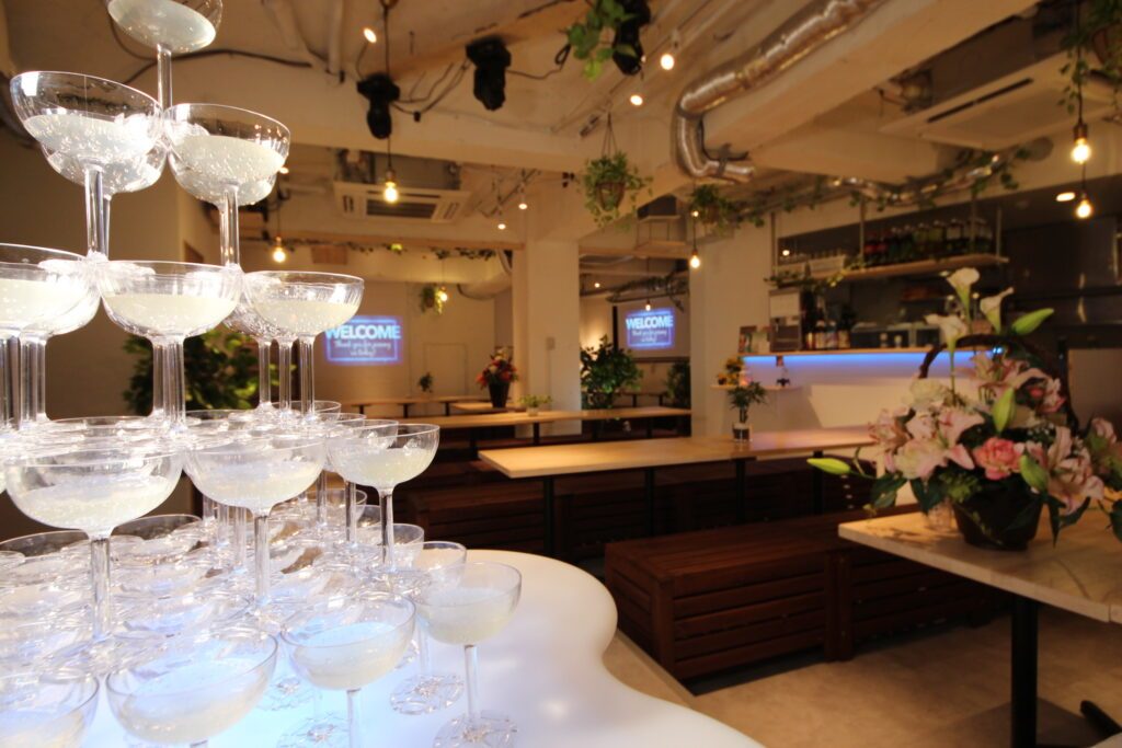 ご予算で選べる豊富な飲み放題コース！
渋谷の新歓の貸切は「渋谷ガーデンルーム」におまかせください！